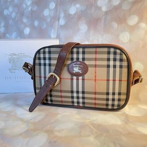 🖤🧡 Authentic Burberry shoulder bag in beige color 🧡🖤